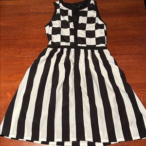 Elegant Black and White Striped Midi Dress